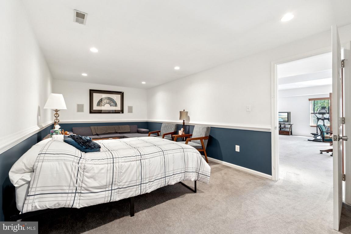 8899 TENBURY CT, BRISTOW, Virginia 20136, 4 Bedrooms Bedrooms, ,3 BathroomsBathrooms,Residential,For sale,8899 TENBURY CT,VAPW2098108 MLS # VAPW2098108