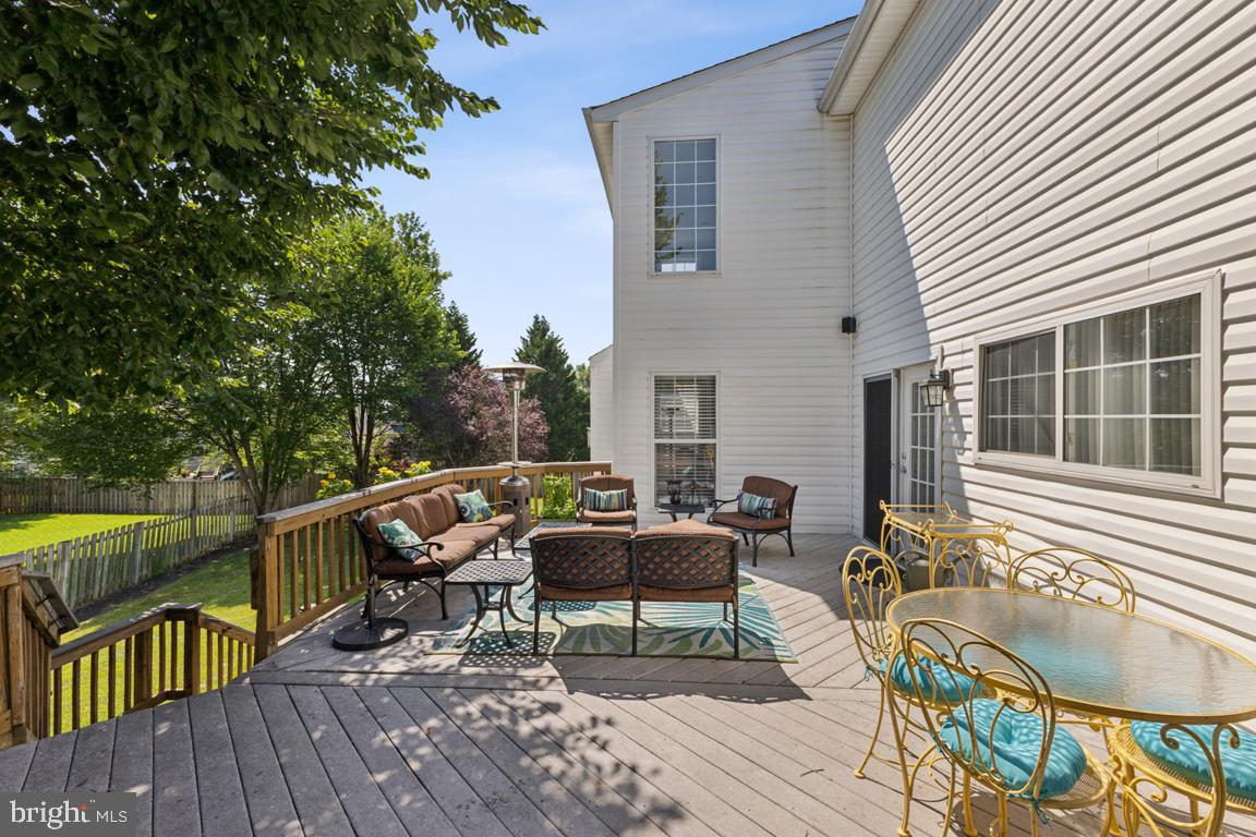 8899 TENBURY CT, BRISTOW, Virginia 20136, 4 Bedrooms Bedrooms, ,3 BathroomsBathrooms,Residential,For sale,8899 TENBURY CT,VAPW2098108 MLS # VAPW2098108