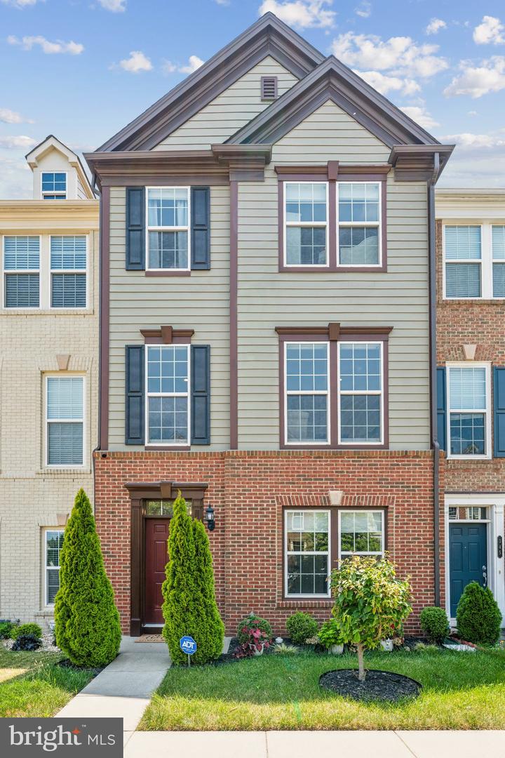 347 PINK AZALEA TER SE, LEESBURG, Virginia 20175, 4 Bedrooms Bedrooms, ,3 BathroomsBathrooms,Residential,For sale,347 PINK AZALEA TER SE,VALO2100586 MLS # VALO2100586