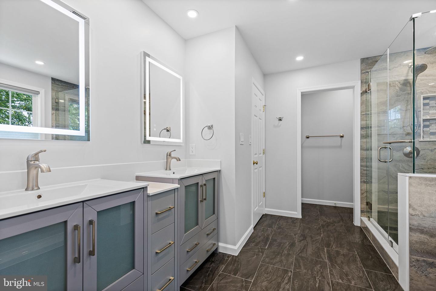 2703 SCHUMANN ST, FREDERICKSBURG, Virginia 22408, 5 Bedrooms Bedrooms, ,3 BathroomsBathrooms,Residential,For sale,2703 SCHUMANN ST,VASP2034230 MLS # VASP2034230