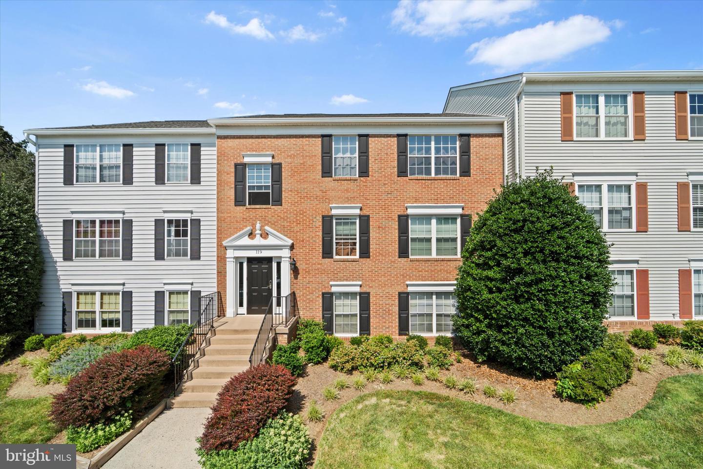 119 PROSPERITY AVE SE #C, LEESBURG, Virginia 20175, 3 Bedrooms Bedrooms, ,2 BathroomsBathrooms,Residential,For sale,119 PROSPERITY AVE SE #C,VALO2100604 MLS # VALO2100604