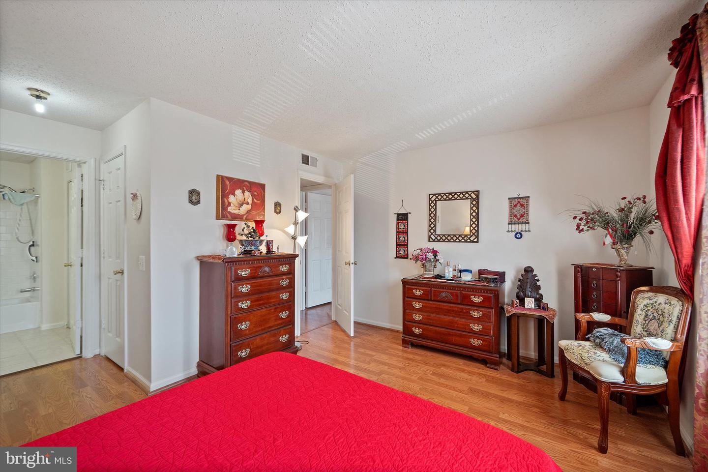 119 PROSPERITY AVE SE #C, LEESBURG, Virginia 20175, 3 Bedrooms Bedrooms, ,2 BathroomsBathrooms,Residential,For sale,119 PROSPERITY AVE SE #C,VALO2100604 MLS # VALO2100604