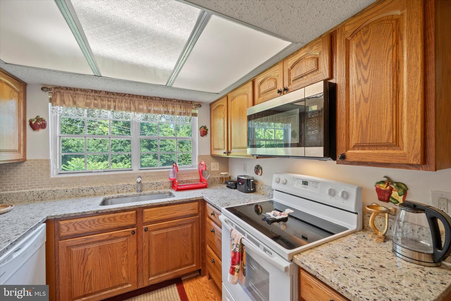 119 PROSPERITY AVE SE #C, LEESBURG, Virginia 20175, 3 Bedrooms Bedrooms, ,2 BathroomsBathrooms,Residential,For sale,119 PROSPERITY AVE SE #C,VALO2100604 MLS # VALO2100604