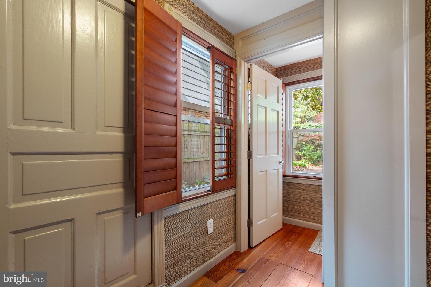 416 S FAIRFAX ST S, ALEXANDRIA, Virginia 22314, 3 Bedrooms Bedrooms, ,1 BathroomBathrooms,Residential,For sale,416 S FAIRFAX ST S,VAAX2046942 MLS # VAAX2046942