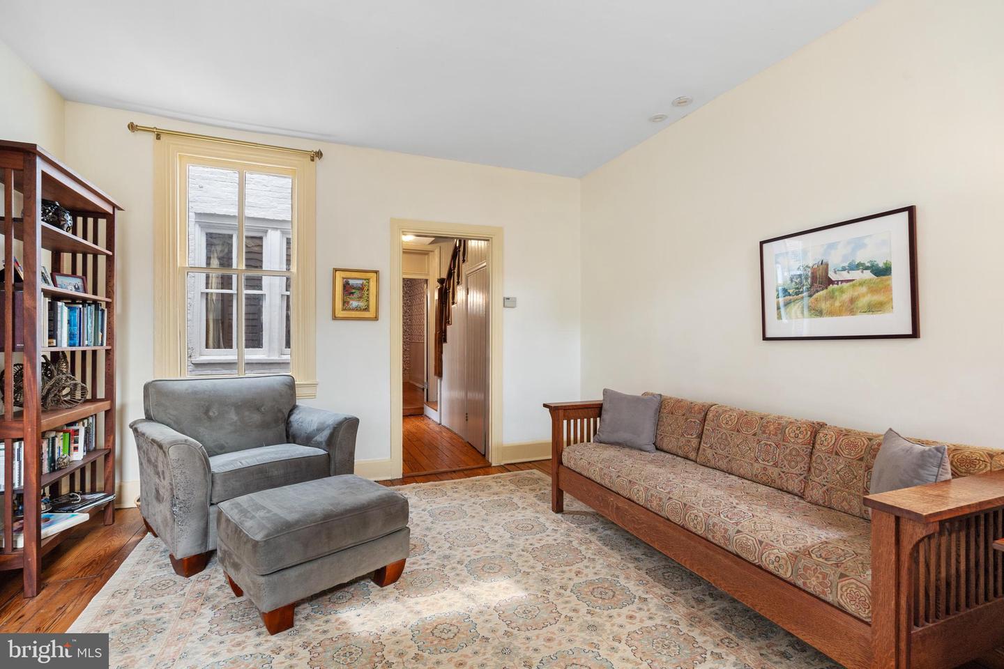 416 S FAIRFAX ST S, ALEXANDRIA, Virginia 22314, 3 Bedrooms Bedrooms, ,1 BathroomBathrooms,Residential,For sale,416 S FAIRFAX ST S,VAAX2046942 MLS # VAAX2046942