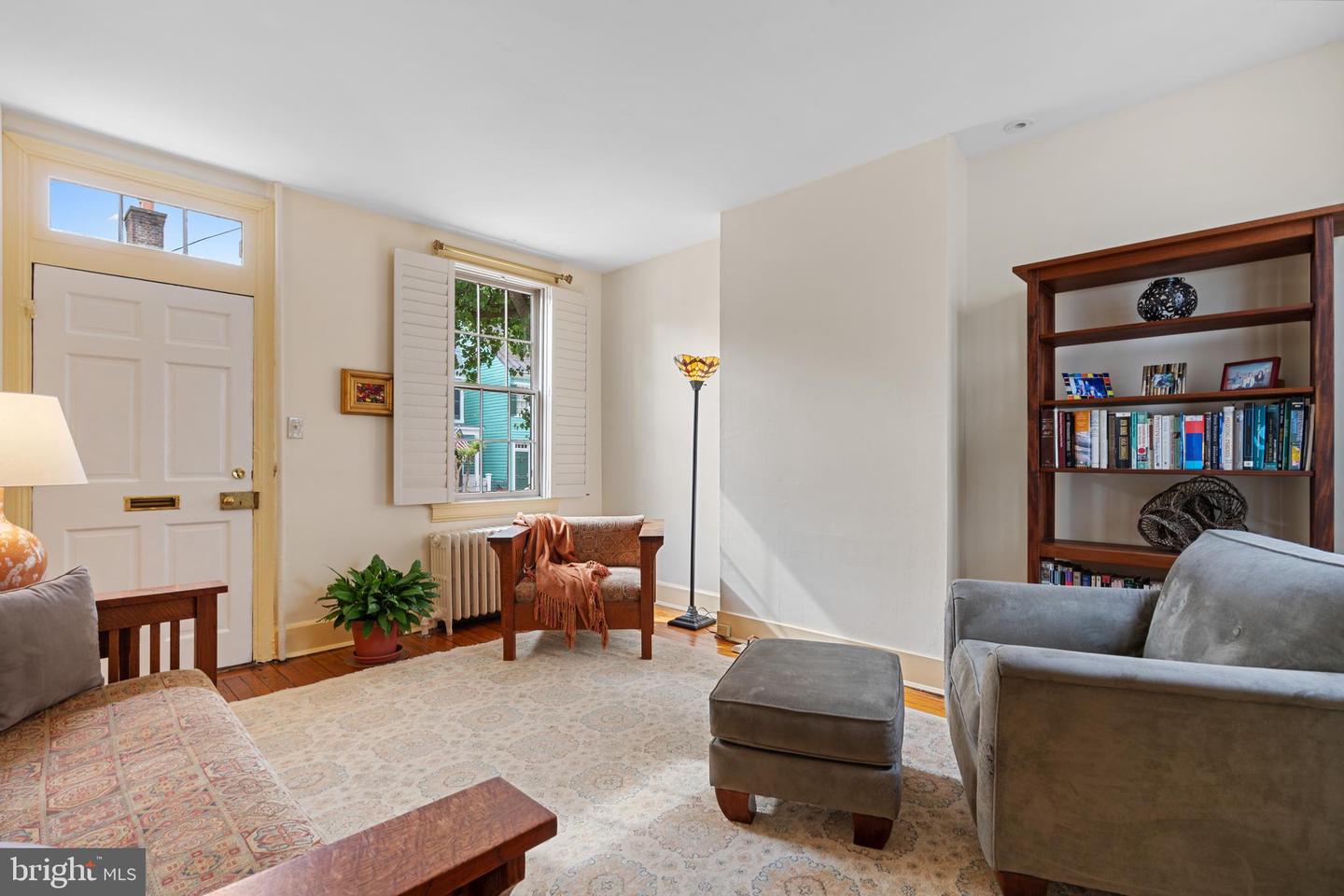416 S FAIRFAX ST S, ALEXANDRIA, Virginia 22314, 3 Bedrooms Bedrooms, ,1 BathroomBathrooms,Residential,For sale,416 S FAIRFAX ST S,VAAX2046942 MLS # VAAX2046942