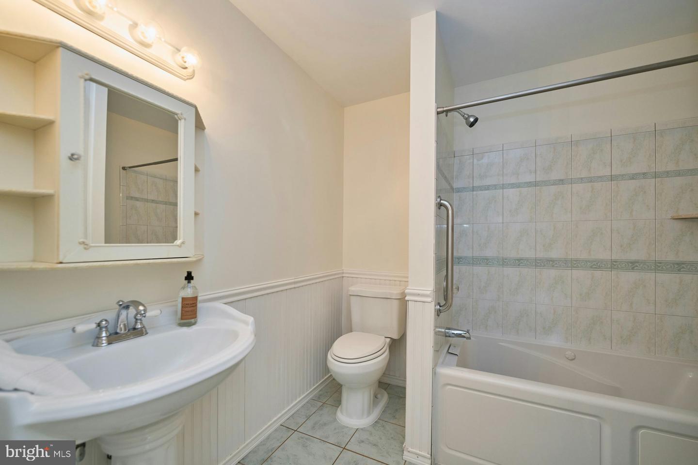 38308 LONG LN, LOVETTSVILLE, Virginia 20180, 3 Bedrooms Bedrooms, ,3 BathroomsBathrooms,Residential,For sale,38308 LONG LN,VALO2100632 MLS # VALO2100632