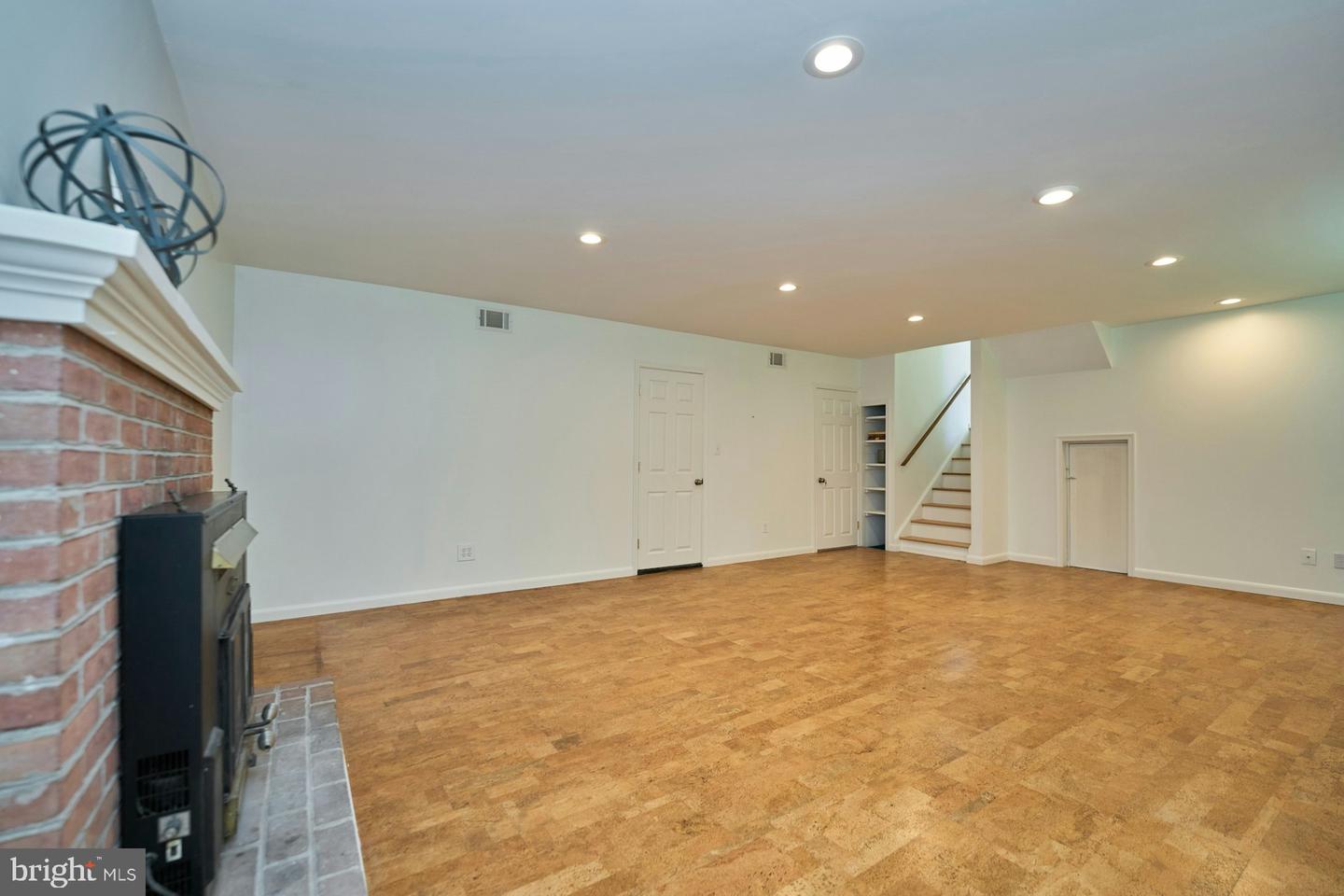 38308 LONG LN, LOVETTSVILLE, Virginia 20180, 3 Bedrooms Bedrooms, ,3 BathroomsBathrooms,Residential,For sale,38308 LONG LN,VALO2100632 MLS # VALO2100632
