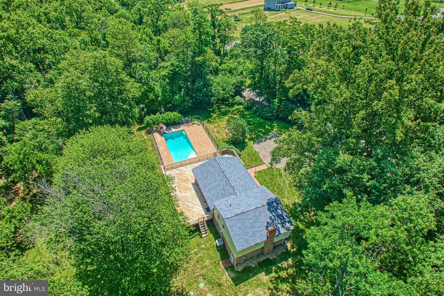 38308 LONG LN, LOVETTSVILLE, Virginia 20180, 3 Bedrooms Bedrooms, ,3 BathroomsBathrooms,Residential,For sale,38308 LONG LN,VALO2100632 MLS # VALO2100632