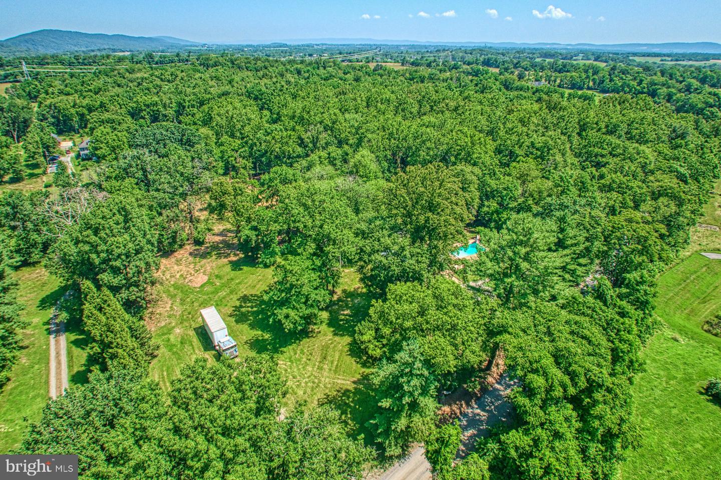 38308 LONG LN, LOVETTSVILLE, Virginia 20180, 3 Bedrooms Bedrooms, ,3 BathroomsBathrooms,Residential,For sale,38308 LONG LN,VALO2100632 MLS # VALO2100632