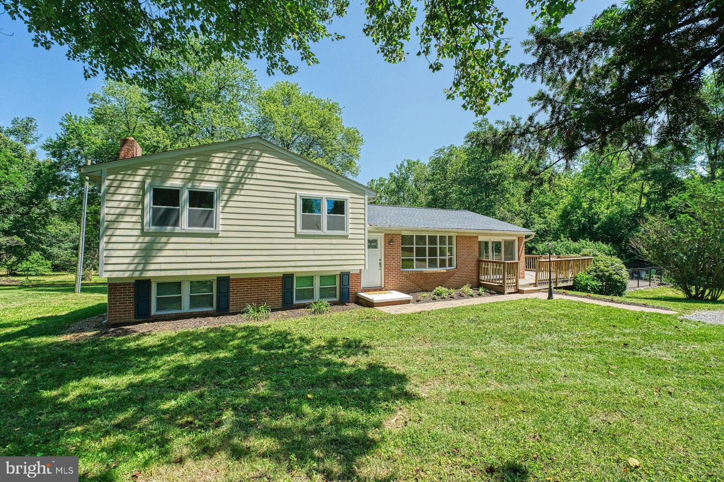 38308 LONG LN, LOVETTSVILLE, Virginia 20180, 3 Bedrooms Bedrooms, ,3 BathroomsBathrooms,Residential,For sale,38308 LONG LN,VALO2100632 MLS # VALO2100632