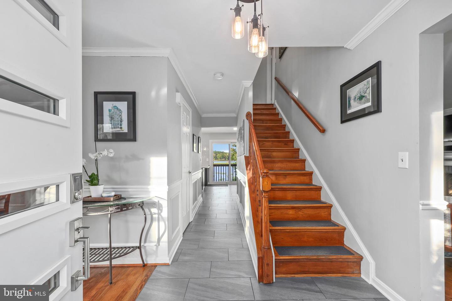 18505 CABIN RD, TRIANGLE, Virginia 22172, 5 Bedrooms Bedrooms, ,3 BathroomsBathrooms,Residential,For sale,18505 CABIN RD,VAPW2098052 MLS # VAPW2098052