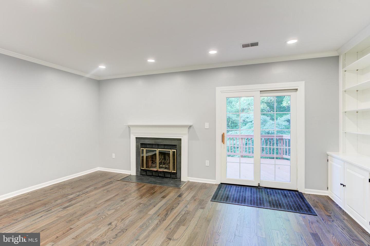 5919 HIGH MEADOW RD, ALEXANDRIA, Virginia 22310, 3 Bedrooms Bedrooms, ,3 BathroomsBathrooms,Residential,For sale,5919 HIGH MEADOW RD,VAFX2251384 MLS # VAFX2251384