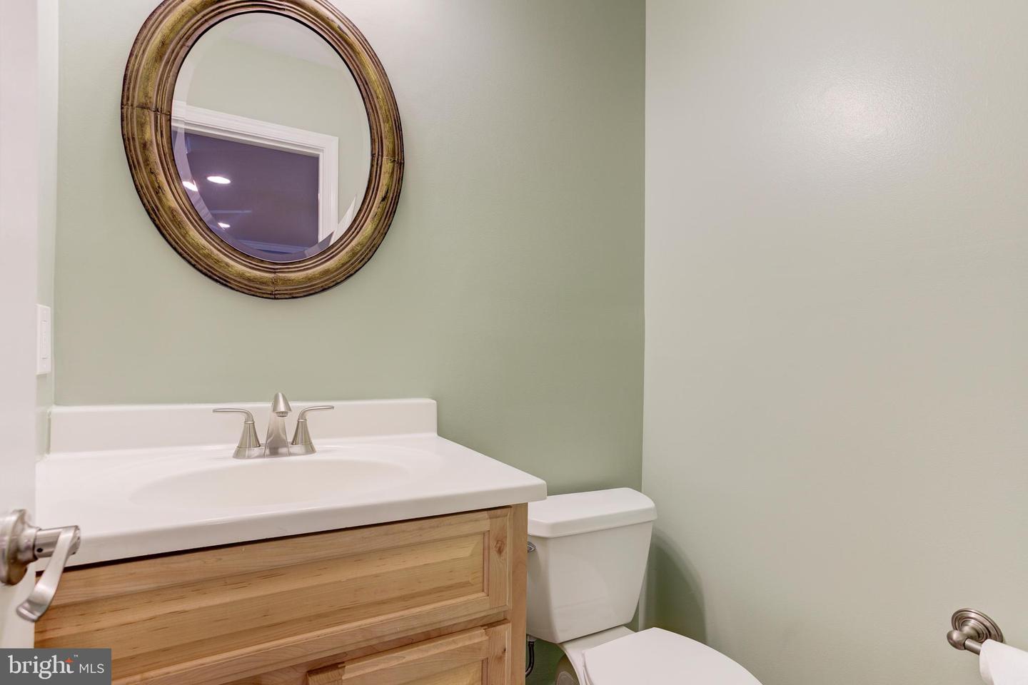 5919 HIGH MEADOW RD, ALEXANDRIA, Virginia 22310, 3 Bedrooms Bedrooms, ,3 BathroomsBathrooms,Residential,For sale,5919 HIGH MEADOW RD,VAFX2251384 MLS # VAFX2251384