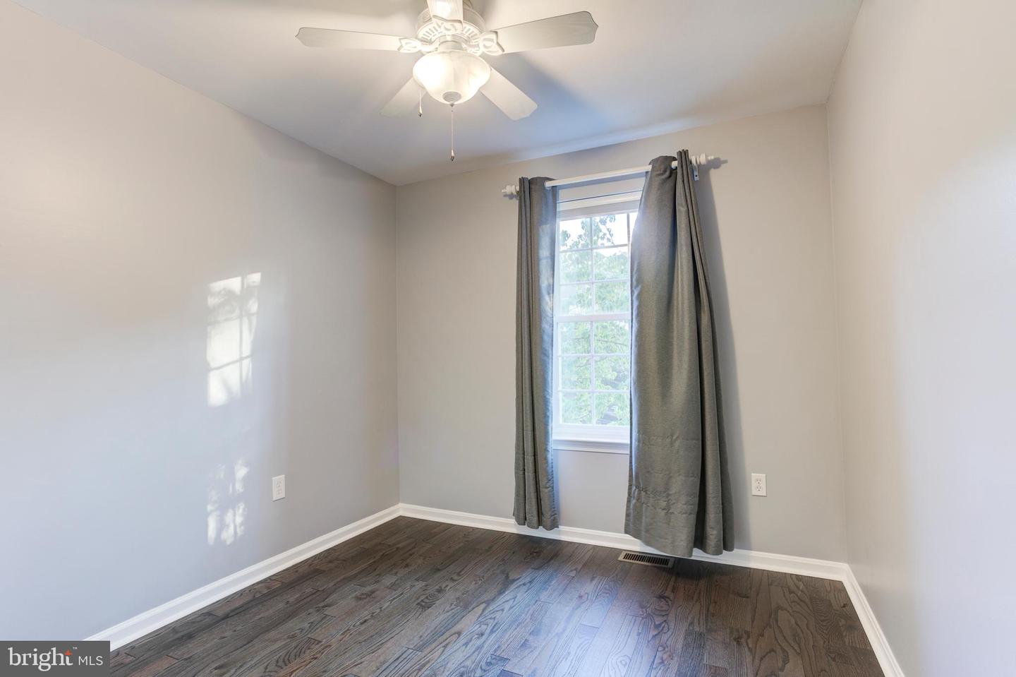 5919 HIGH MEADOW RD, ALEXANDRIA, Virginia 22310, 3 Bedrooms Bedrooms, ,3 BathroomsBathrooms,Residential,For sale,5919 HIGH MEADOW RD,VAFX2251384 MLS # VAFX2251384