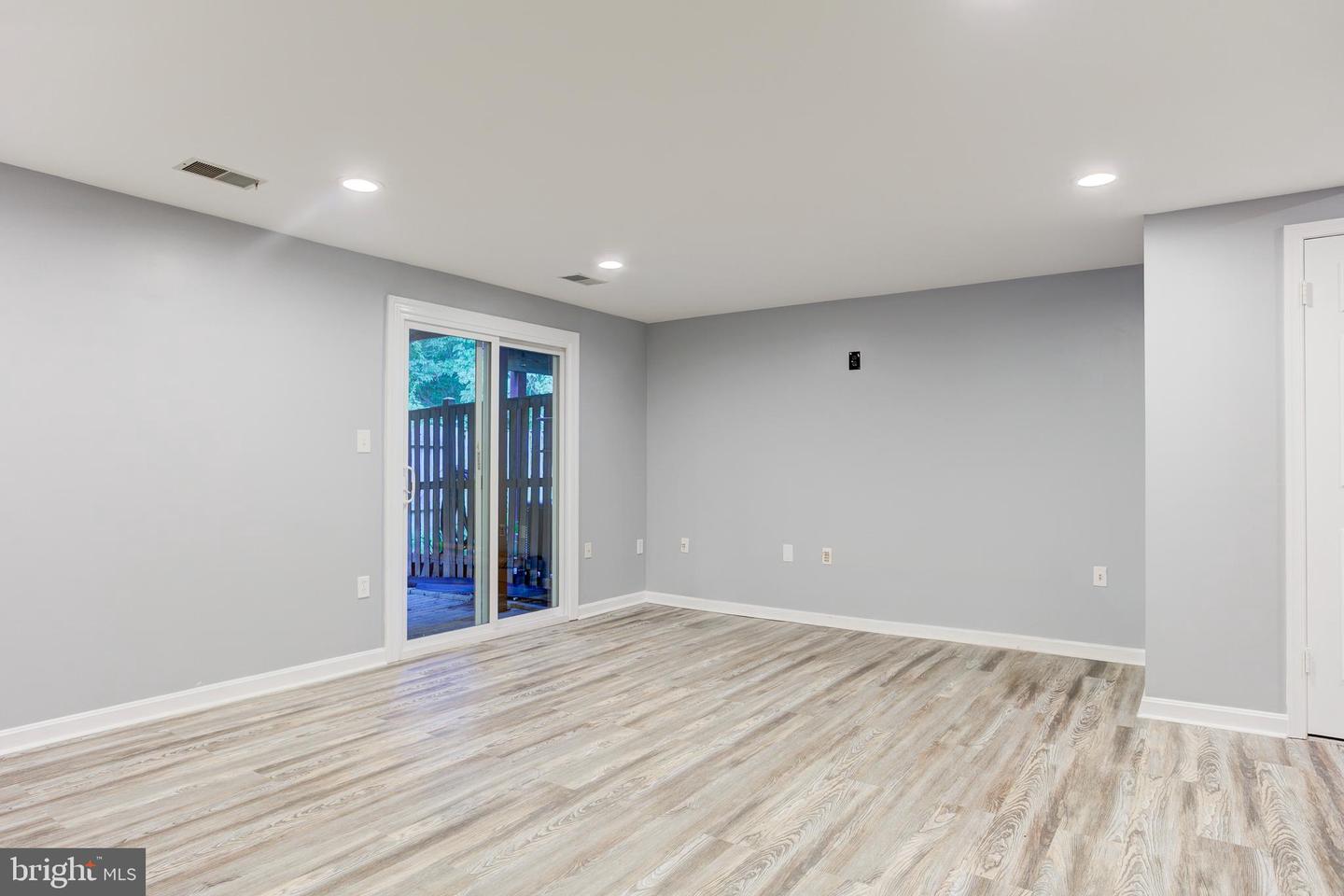 5919 HIGH MEADOW RD, ALEXANDRIA, Virginia 22310, 3 Bedrooms Bedrooms, ,3 BathroomsBathrooms,Residential,For sale,5919 HIGH MEADOW RD,VAFX2251384 MLS # VAFX2251384