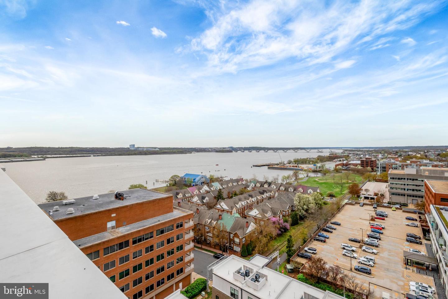 925 N FAIRFAX ST #610, ALEXANDRIA, Virginia 22314, 2 Bedrooms Bedrooms, ,2 BathroomsBathrooms,Residential,For sale,925 N FAIRFAX ST #610,VAAX2046952 MLS # VAAX2046952