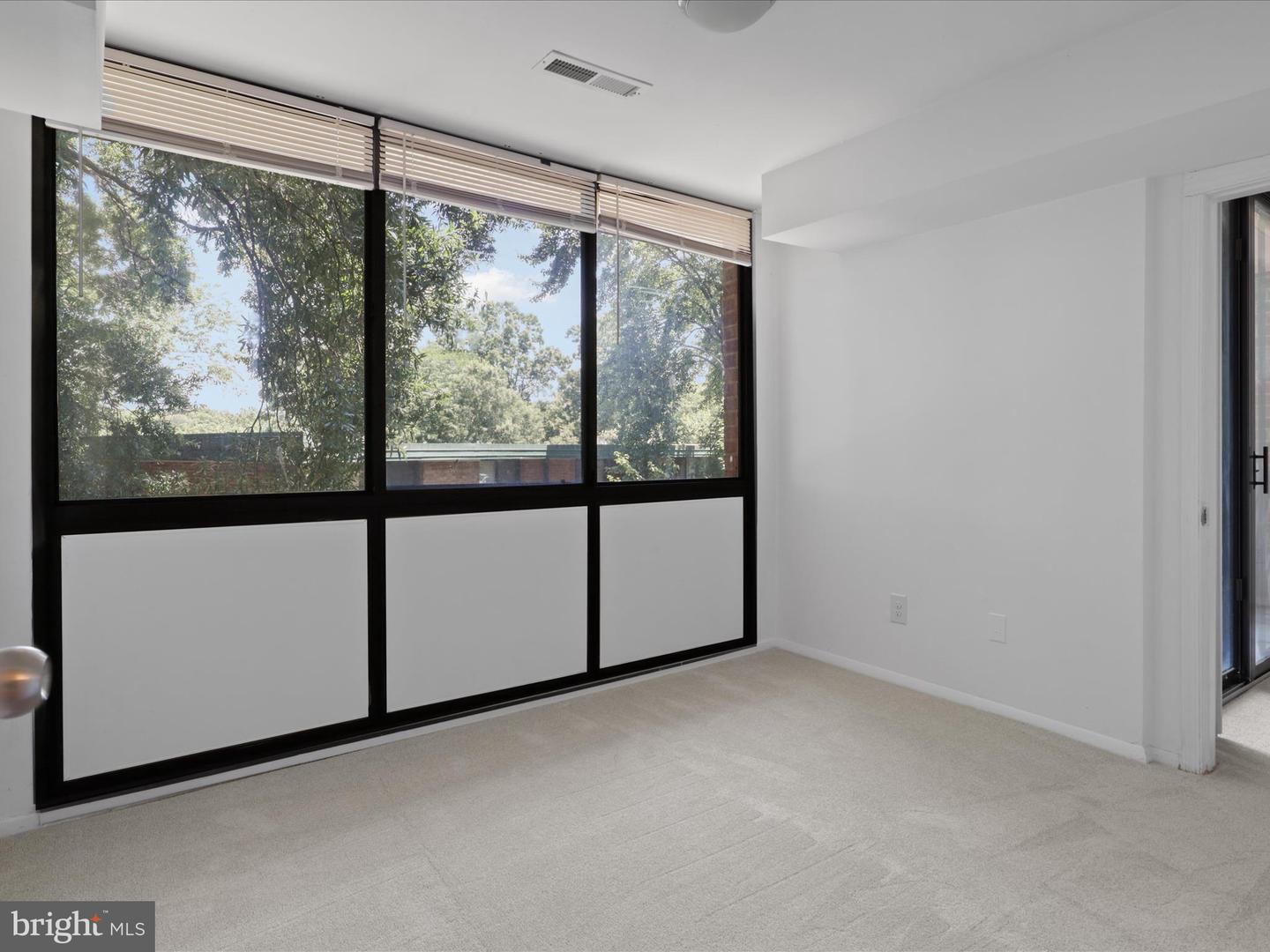 509 N ARMISTEAD ST #303, ALEXANDRIA, Virginia 22312, 3 Bedrooms Bedrooms, ,1 BathroomBathrooms,Residential,For sale,509 N ARMISTEAD ST #303,VAAX2046956 MLS # VAAX2046956 509 N ARMISTEAD ST #303, ALEXANDRIA, Virginia 22312, 3 Bedrooms Bedrooms, ,1 BathroomBathrooms,Residential,For sale,509 N ARMISTEAD ST #303,VAAX2046956 MLS # VAAX2046956