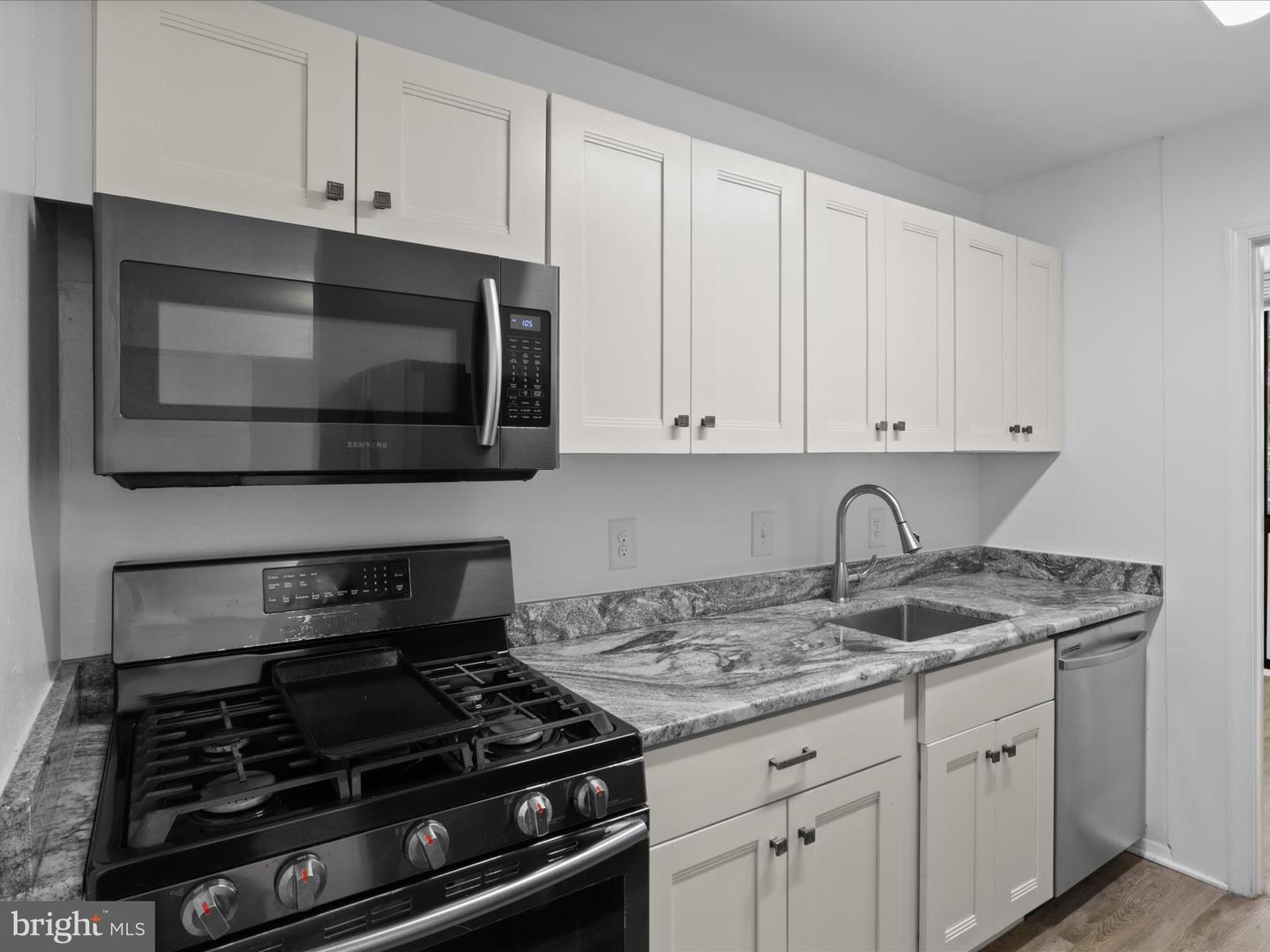 509 N ARMISTEAD ST #303, ALEXANDRIA, Virginia 22312, 3 Bedrooms Bedrooms, ,1 BathroomBathrooms,Residential,For sale,509 N ARMISTEAD ST #303,VAAX2046956 MLS # VAAX2046956 509 N ARMISTEAD ST #303, ALEXANDRIA, Virginia 22312, 3 Bedrooms Bedrooms, ,1 BathroomBathrooms,Residential,For sale,509 N ARMISTEAD ST #303,VAAX2046956 MLS # VAAX2046956