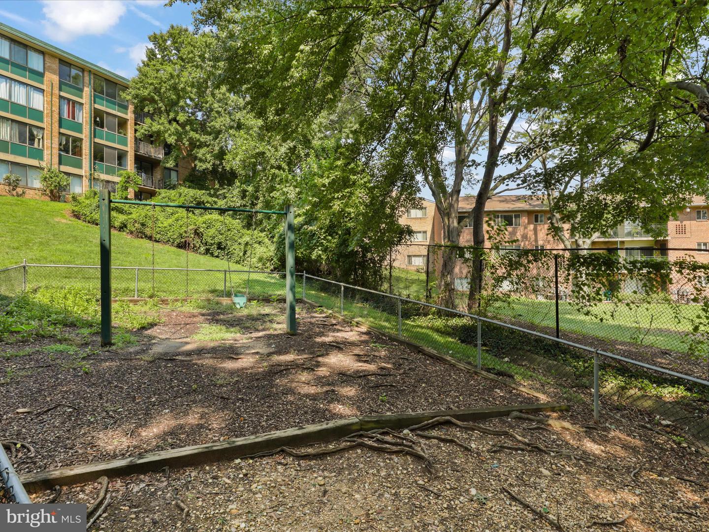 509 N ARMISTEAD ST #303, ALEXANDRIA, Virginia 22312, 3 Bedrooms Bedrooms, ,1 BathroomBathrooms,Residential,For sale,509 N ARMISTEAD ST #303,VAAX2046956 MLS # VAAX2046956 509 N ARMISTEAD ST #303, ALEXANDRIA, Virginia 22312, 3 Bedrooms Bedrooms, ,1 BathroomBathrooms,Residential,For sale,509 N ARMISTEAD ST #303,VAAX2046956 MLS # VAAX2046956