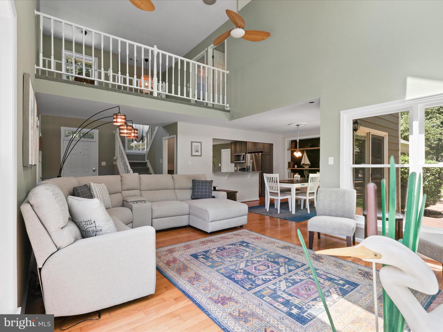 13505 CLEAR LAKE CT, HERNDON, Virginia 20171, 4 Bedrooms Bedrooms, ,2 BathroomsBathrooms,Residential,For sale,13505 CLEAR LAKE CT,VAFX2252252 MLS # VAFX2252252
