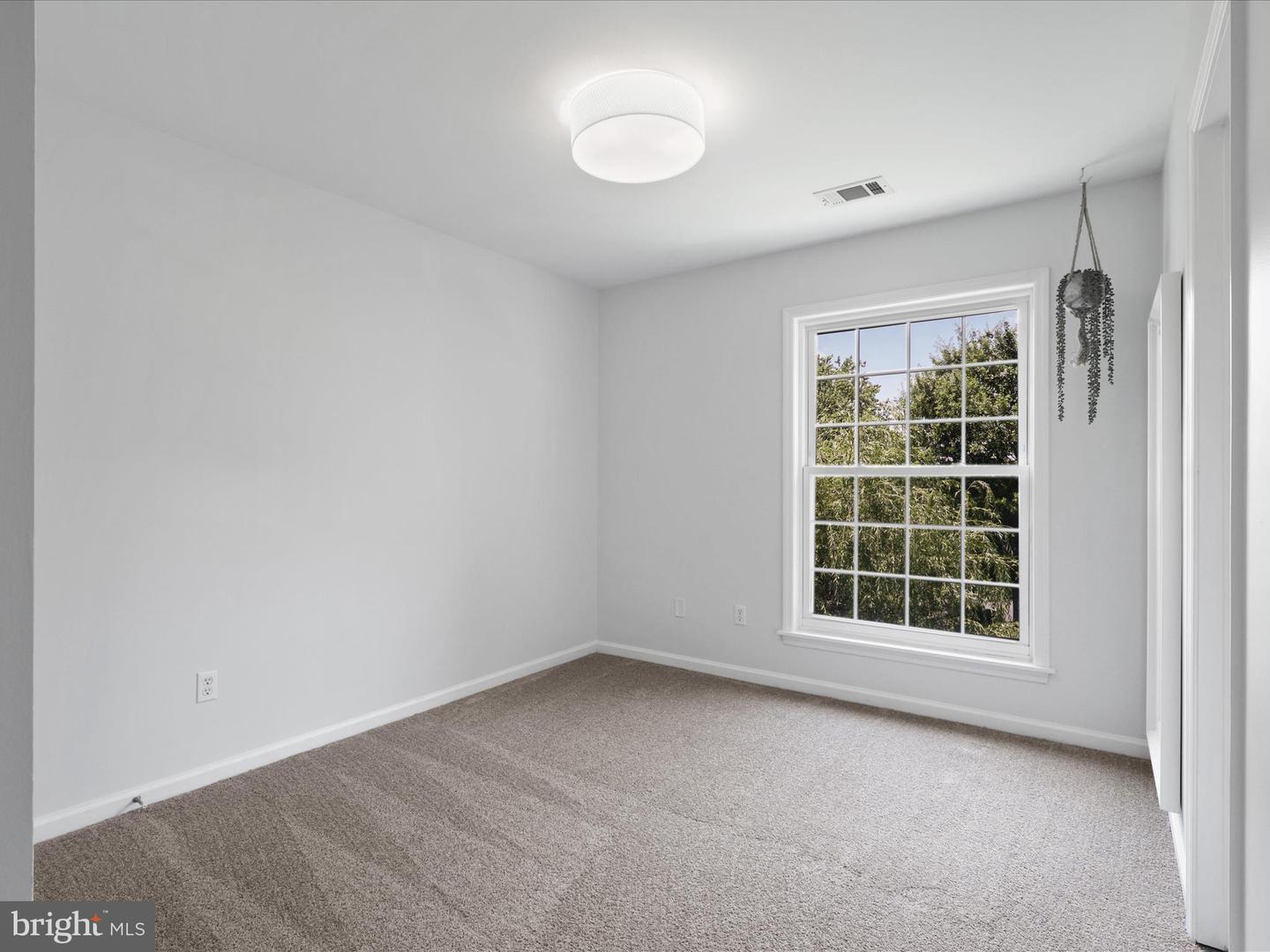 13505 CLEAR LAKE CT, HERNDON, Virginia 20171, 4 Bedrooms Bedrooms, ,2 BathroomsBathrooms,Residential,For sale,13505 CLEAR LAKE CT,VAFX2252252 MLS # VAFX2252252