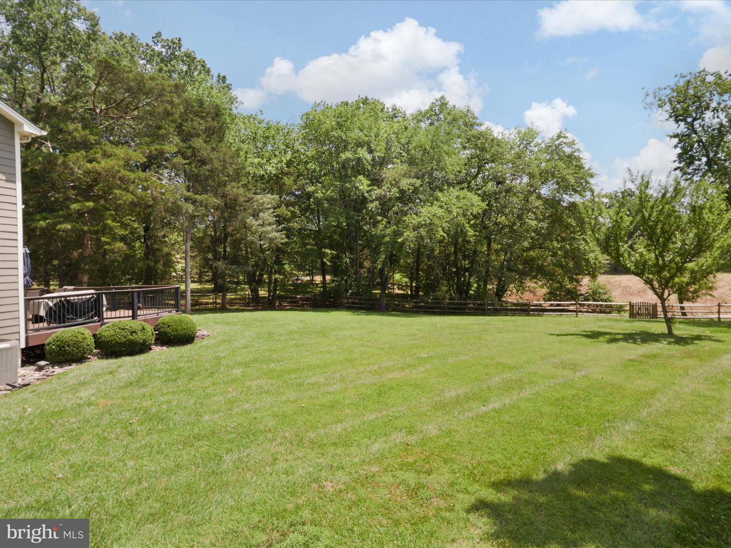 13505 CLEAR LAKE CT, HERNDON, Virginia 20171, 4 Bedrooms Bedrooms, ,2 BathroomsBathrooms,Residential,For sale,13505 CLEAR LAKE CT,VAFX2252252 MLS # VAFX2252252