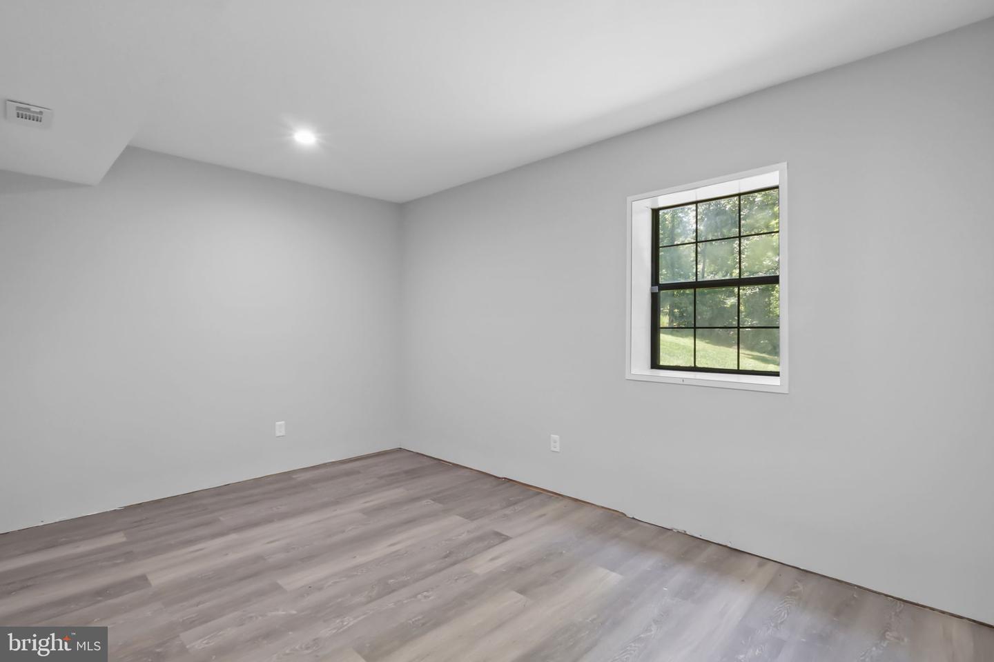 64 PANNERS LN, FREDERICKSBURG, Virginia 22406, 4 Bedrooms Bedrooms, ,2 BathroomsBathrooms,Residential,For sale,64 PANNERS LN,VAST2040300 MLS # VAST2040300