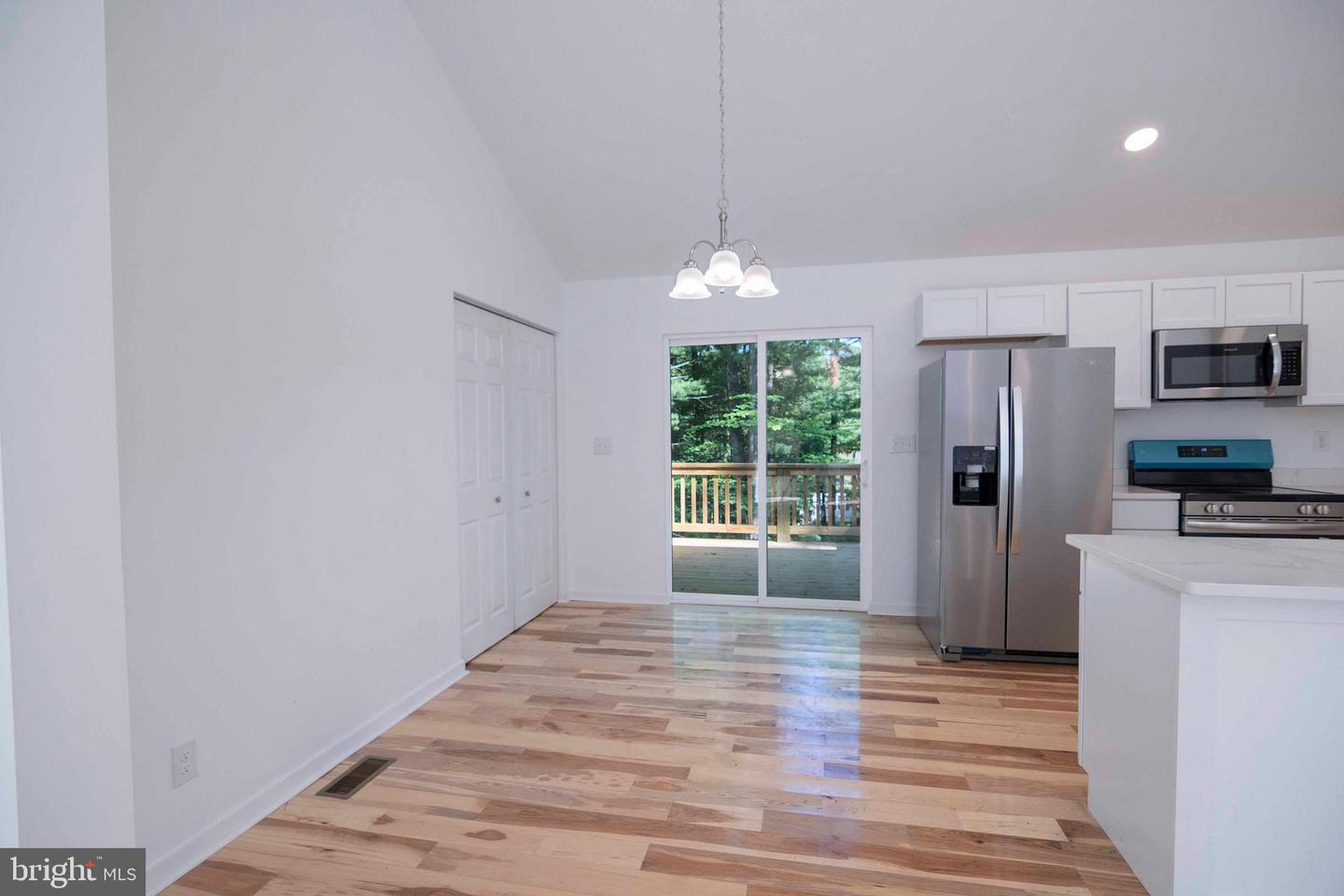 598 CRAB APPLE RD, MOUNT JACKSON, Virginia 22842, 3 Bedrooms Bedrooms, 6 Rooms Rooms,2 BathroomsBathrooms,Residential,For sale,598 CRAB APPLE RD,VASH2011850 MLS # VASH2011850