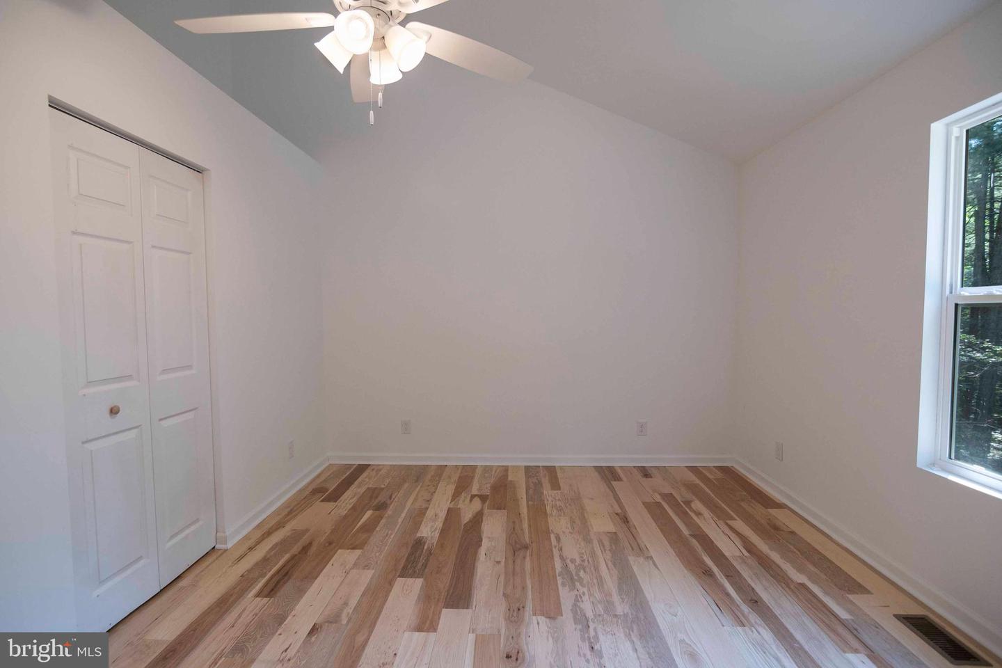 598 CRAB APPLE RD, MOUNT JACKSON, Virginia 22842, 3 Bedrooms Bedrooms, 6 Rooms Rooms,2 BathroomsBathrooms,Residential,For sale,598 CRAB APPLE RD,VASH2011850 MLS # VASH2011850