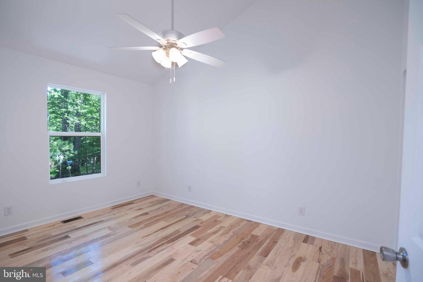 598 CRAB APPLE RD, MOUNT JACKSON, Virginia 22842, 3 Bedrooms Bedrooms, 6 Rooms Rooms,2 BathroomsBathrooms,Residential,For sale,598 CRAB APPLE RD,VASH2011850 MLS # VASH2011850