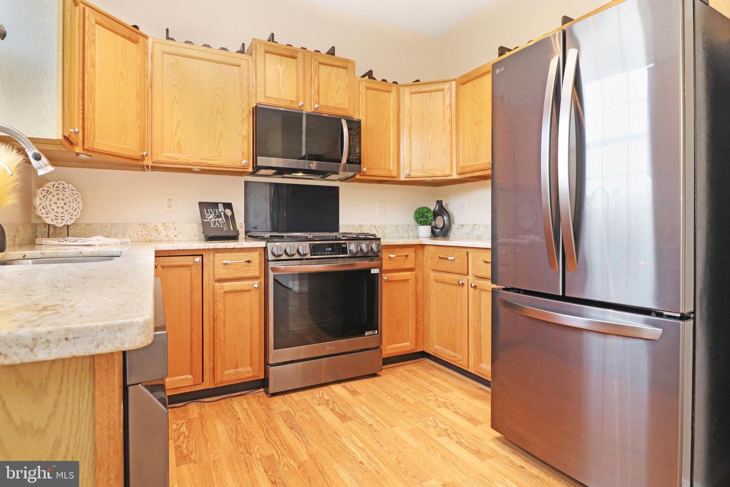 21929 THOMPSON SQ, STERLING, Virginia 20166, 3 Bedrooms Bedrooms, ,2 BathroomsBathrooms,Residential,For sale,21929 THOMPSON SQ,VALO2100730 MLS # VALO2100730