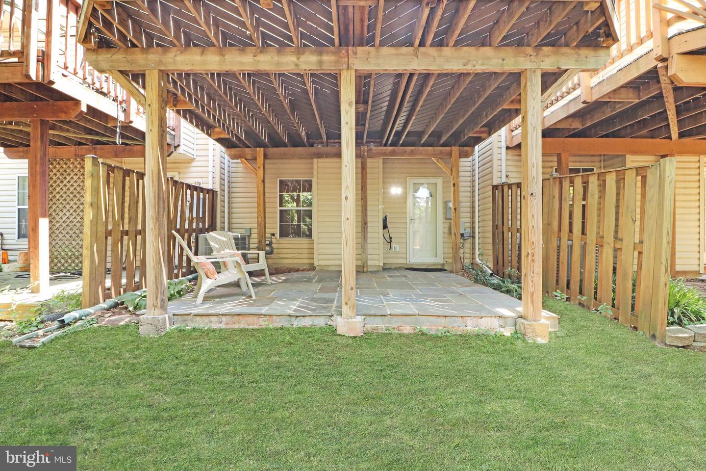 21929 THOMPSON SQ, STERLING, Virginia 20166, 3 Bedrooms Bedrooms, ,2 BathroomsBathrooms,Residential,For sale,21929 THOMPSON SQ,VALO2100730 MLS # VALO2100730