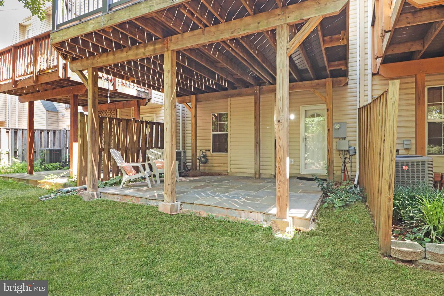 21929 THOMPSON SQ, STERLING, Virginia 20166, 3 Bedrooms Bedrooms, ,2 BathroomsBathrooms,Residential,For sale,21929 THOMPSON SQ,VALO2100730 MLS # VALO2100730