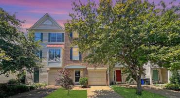 21929 THOMPSON SQ, STERLING, Virginia 20166, 3 Bedrooms Bedrooms, ,2 BathroomsBathrooms,Residential,For sale,21929 THOMPSON SQ,VALO2100730 MLS # VALO2100730