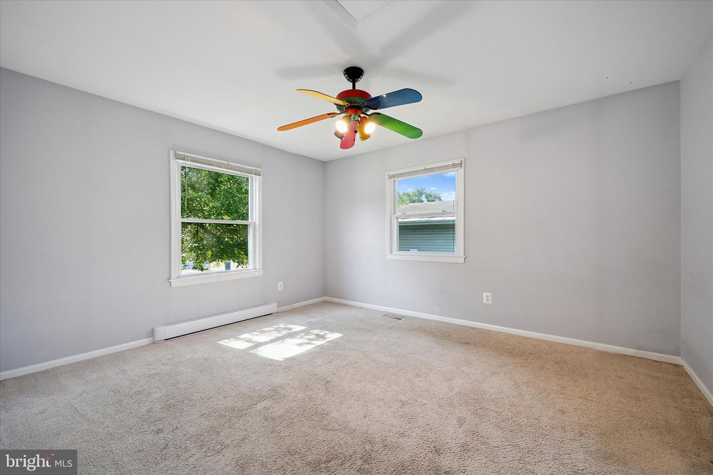 305 S KENNEDY RD S, STERLING, Virginia 20164, 3 Bedrooms Bedrooms, ,3 BathroomsBathrooms,Residential,For sale,305 S KENNEDY RD S,VALO2100674 MLS # VALO2100674