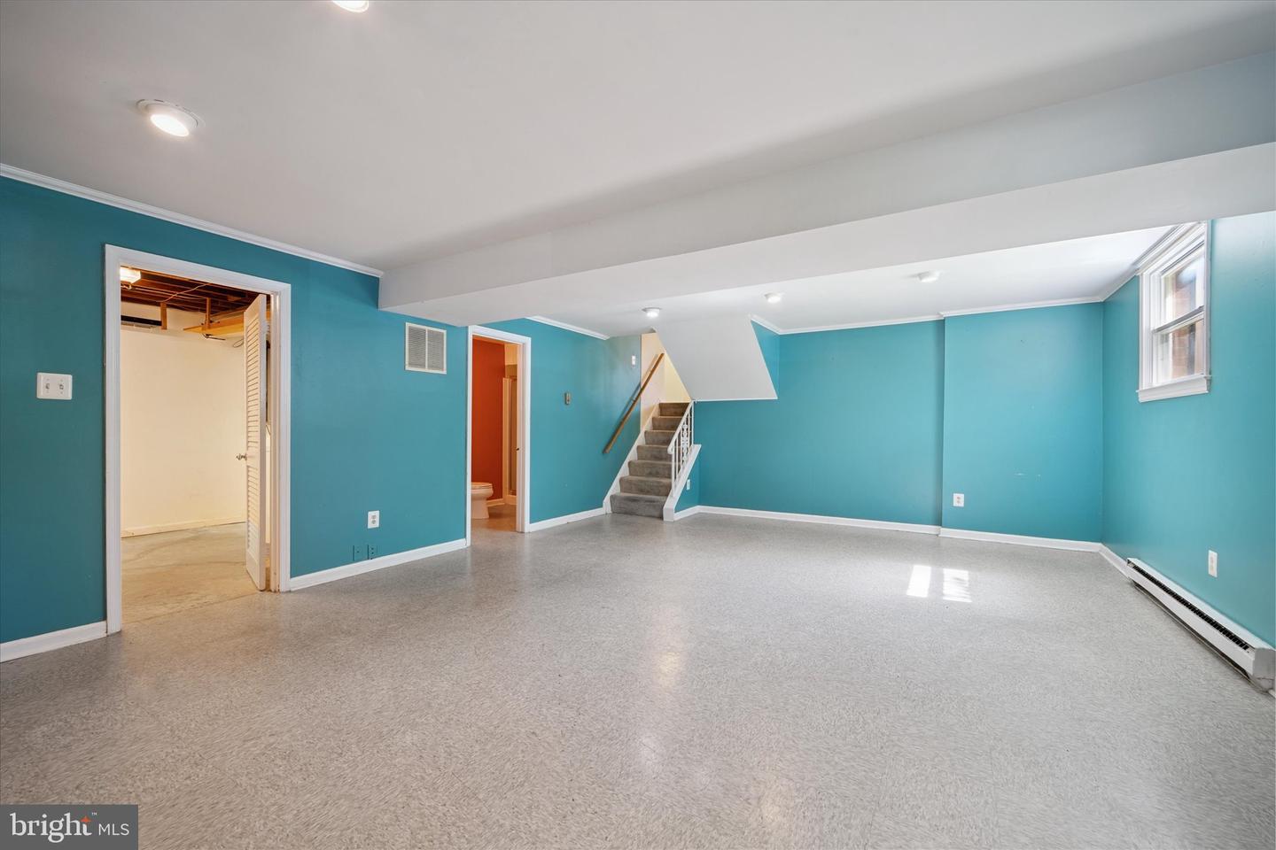 305 S KENNEDY RD S, STERLING, Virginia 20164, 3 Bedrooms Bedrooms, ,3 BathroomsBathrooms,Residential,For sale,305 S KENNEDY RD S,VALO2100674 MLS # VALO2100674