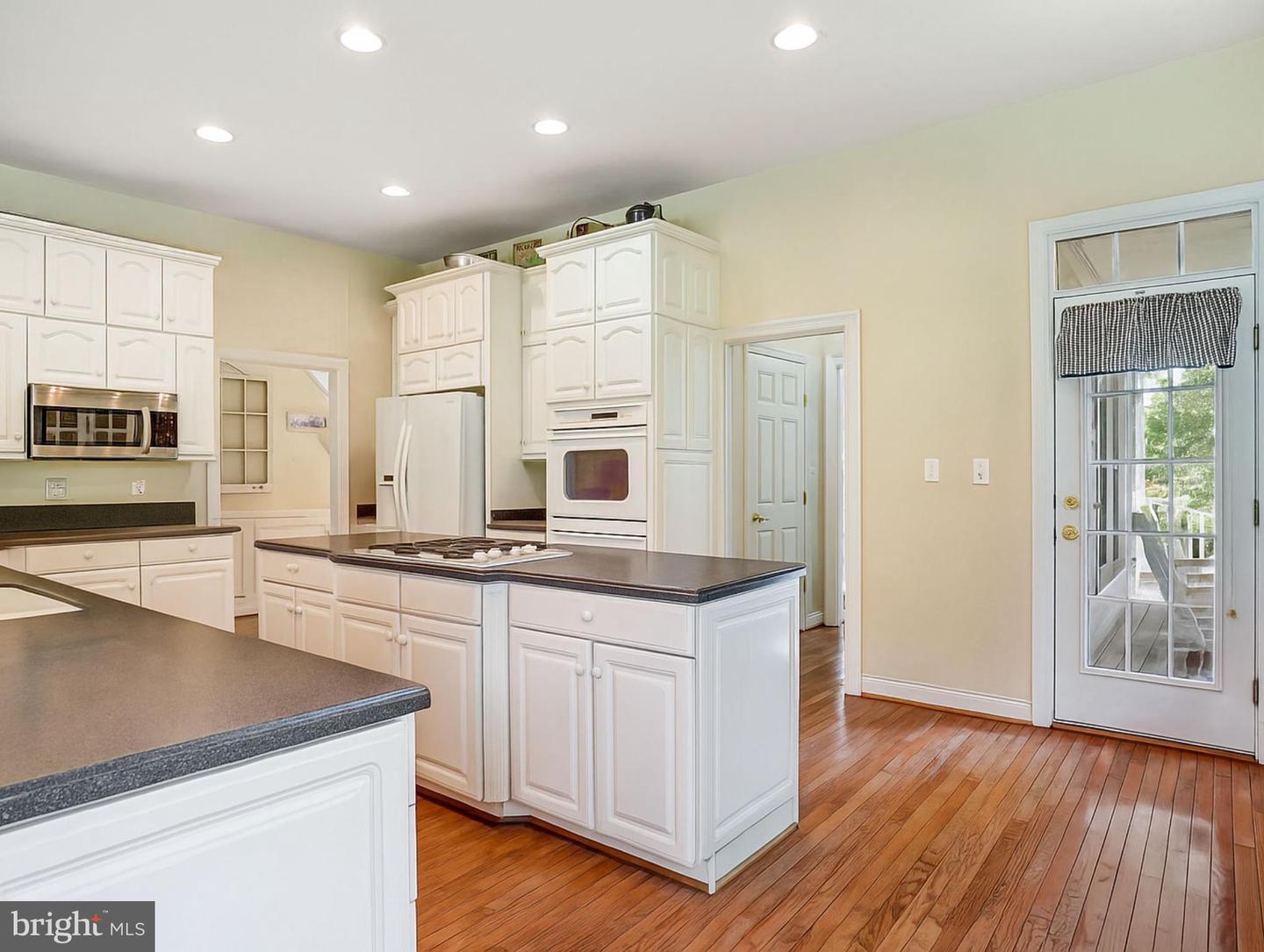 25072 GAZELLE CT, CHANTILLY, Virginia 20152, 5 Bedrooms Bedrooms, ,4 BathroomsBathrooms,Residential,For sale,25072 GAZELLE CT,VALO2100676 MLS # VALO2100676