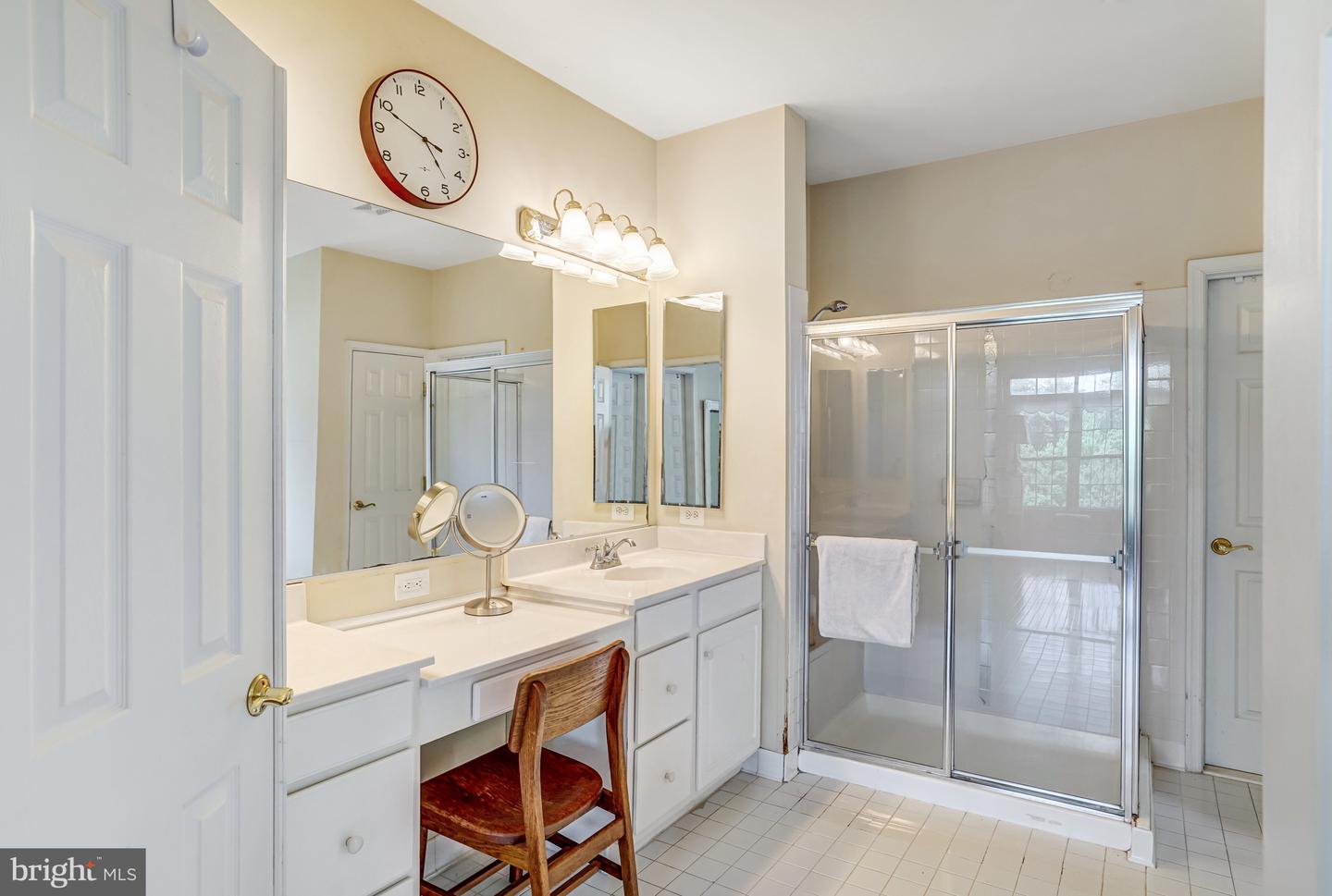 25072 GAZELLE CT, CHANTILLY, Virginia 20152, 5 Bedrooms Bedrooms, ,4 BathroomsBathrooms,Residential,For sale,25072 GAZELLE CT,VALO2100676 MLS # VALO2100676