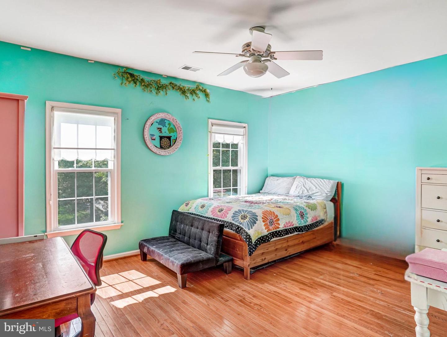 25072 GAZELLE CT, CHANTILLY, Virginia 20152, 5 Bedrooms Bedrooms, ,4 BathroomsBathrooms,Residential,For sale,25072 GAZELLE CT,VALO2100676 MLS # VALO2100676