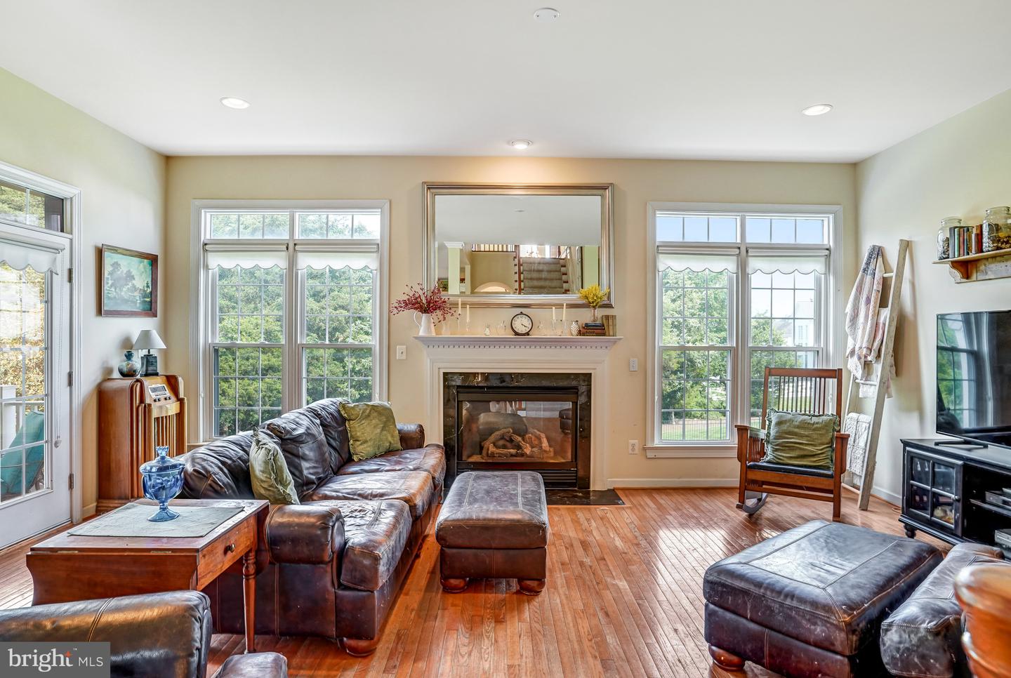 25072 GAZELLE CT, CHANTILLY, Virginia 20152, 5 Bedrooms Bedrooms, ,4 BathroomsBathrooms,Residential,For sale,25072 GAZELLE CT,VALO2100676 MLS # VALO2100676