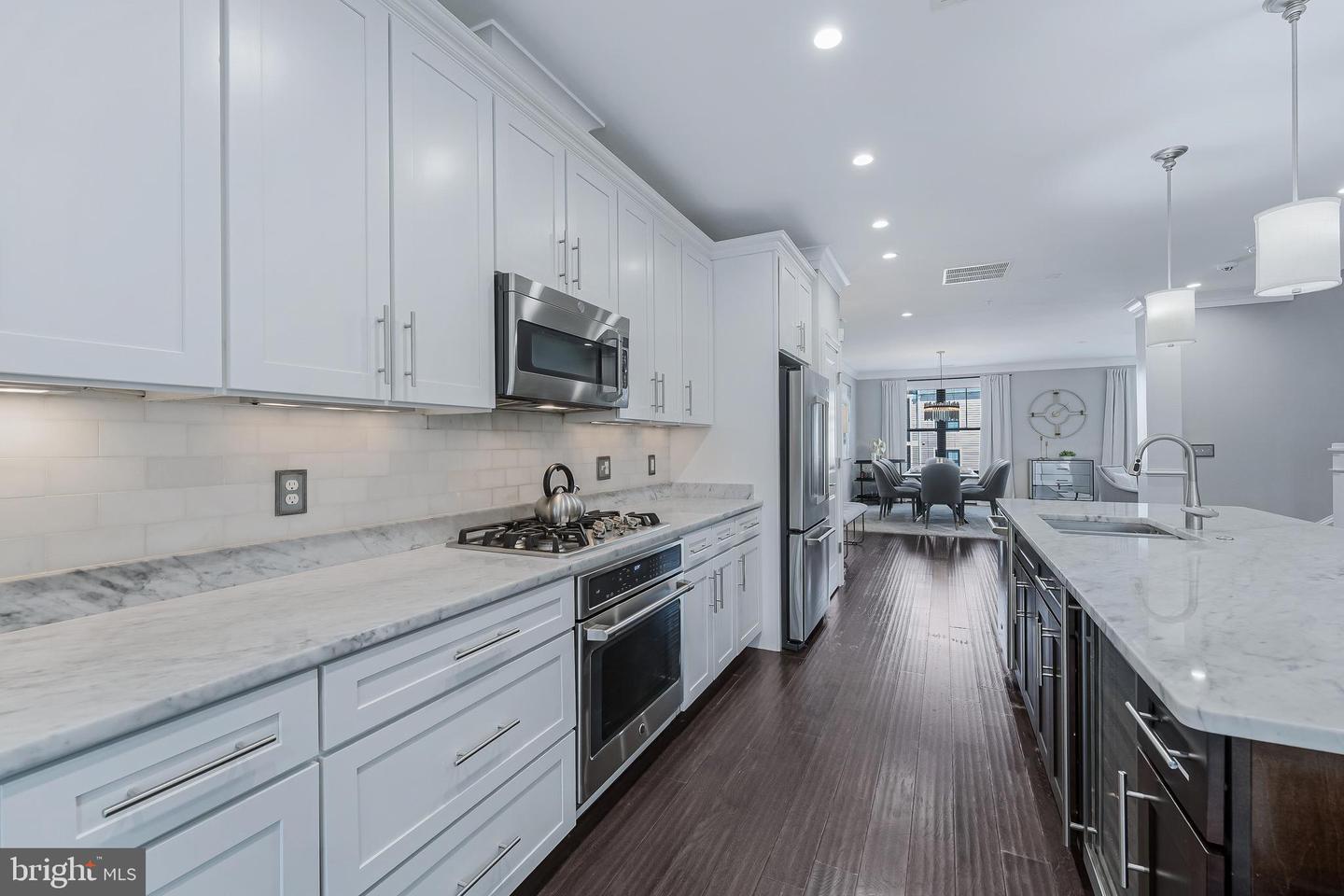 43561 MICHIGAN SQ, LEESBURG, Virginia 20176, 3 Bedrooms Bedrooms, ,2 BathroomsBathrooms,Residential,For sale,43561 MICHIGAN SQ,VALO2100686 MLS # VALO2100686