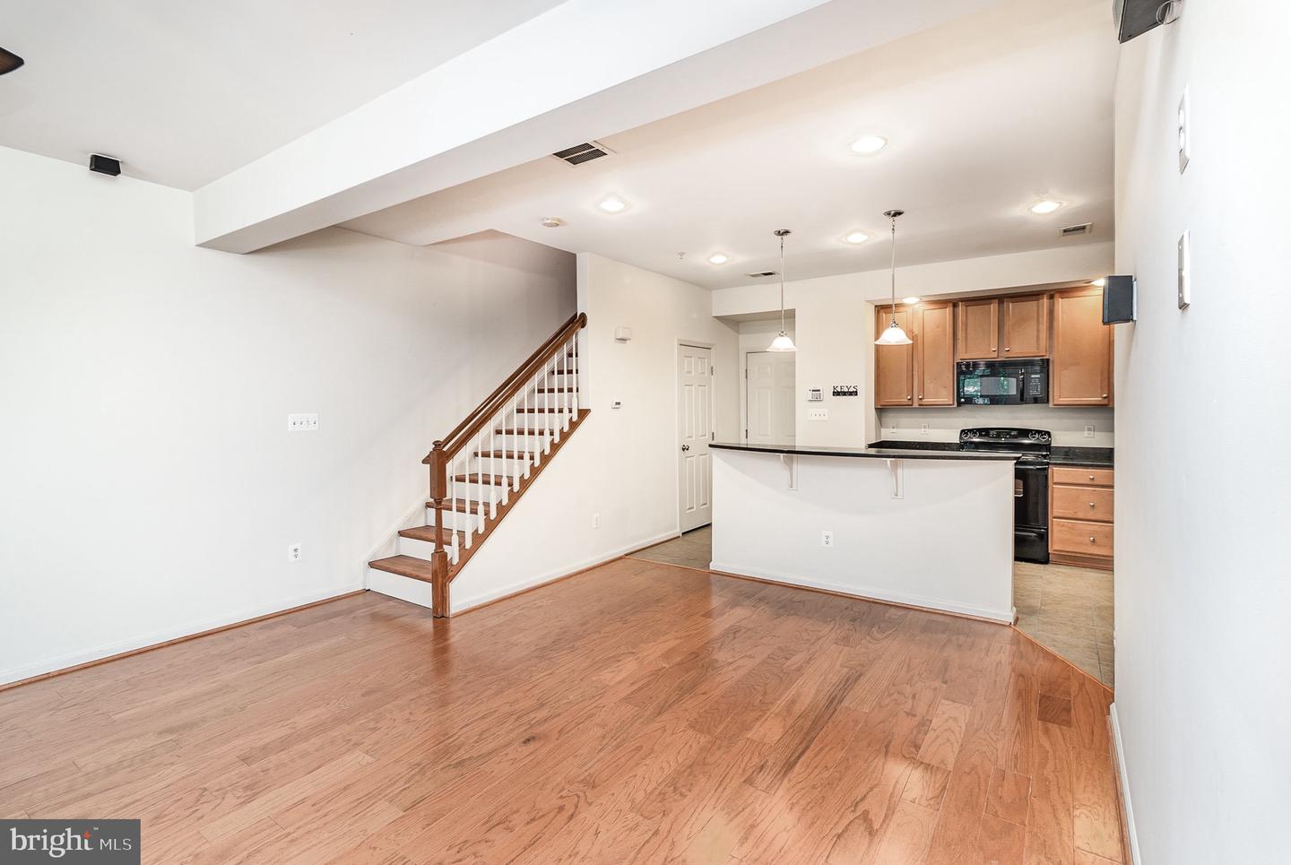 2509 EASTBOURNE DR, WOODBRIDGE, Virginia 22191, 3 Bedrooms Bedrooms, ,2 BathroomsBathrooms,Residential,For sale,2509 EASTBOURNE DR,VAPW2098132 MLS # VAPW2098132