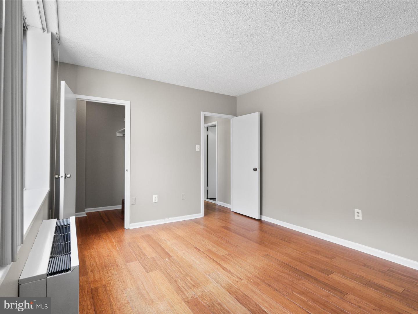 3701 S GEORGE MASON DR #901N, FALLS CHURCH, Virginia 22041, 1 Bedroom Bedrooms, ,1 BathroomBathrooms,Residential,For sale,3701 S GEORGE MASON DR #901N,VAFX2252340 MLS # VAFX2252340