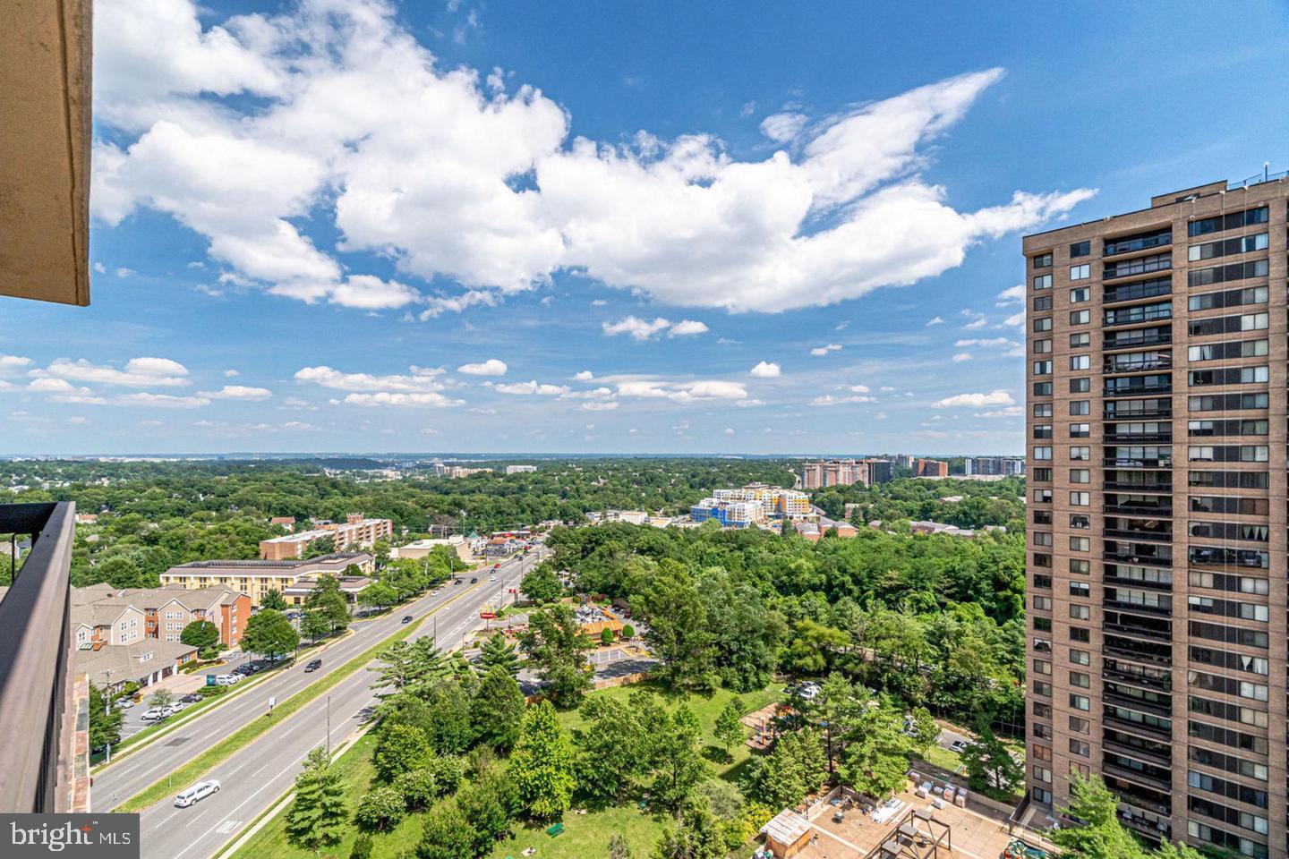 3701 S GEORGE MASON DR #901N, FALLS CHURCH, Virginia 22041, 1 Bedroom Bedrooms, ,1 BathroomBathrooms,Residential,For sale,3701 S GEORGE MASON DR #901N,VAFX2252340 MLS # VAFX2252340