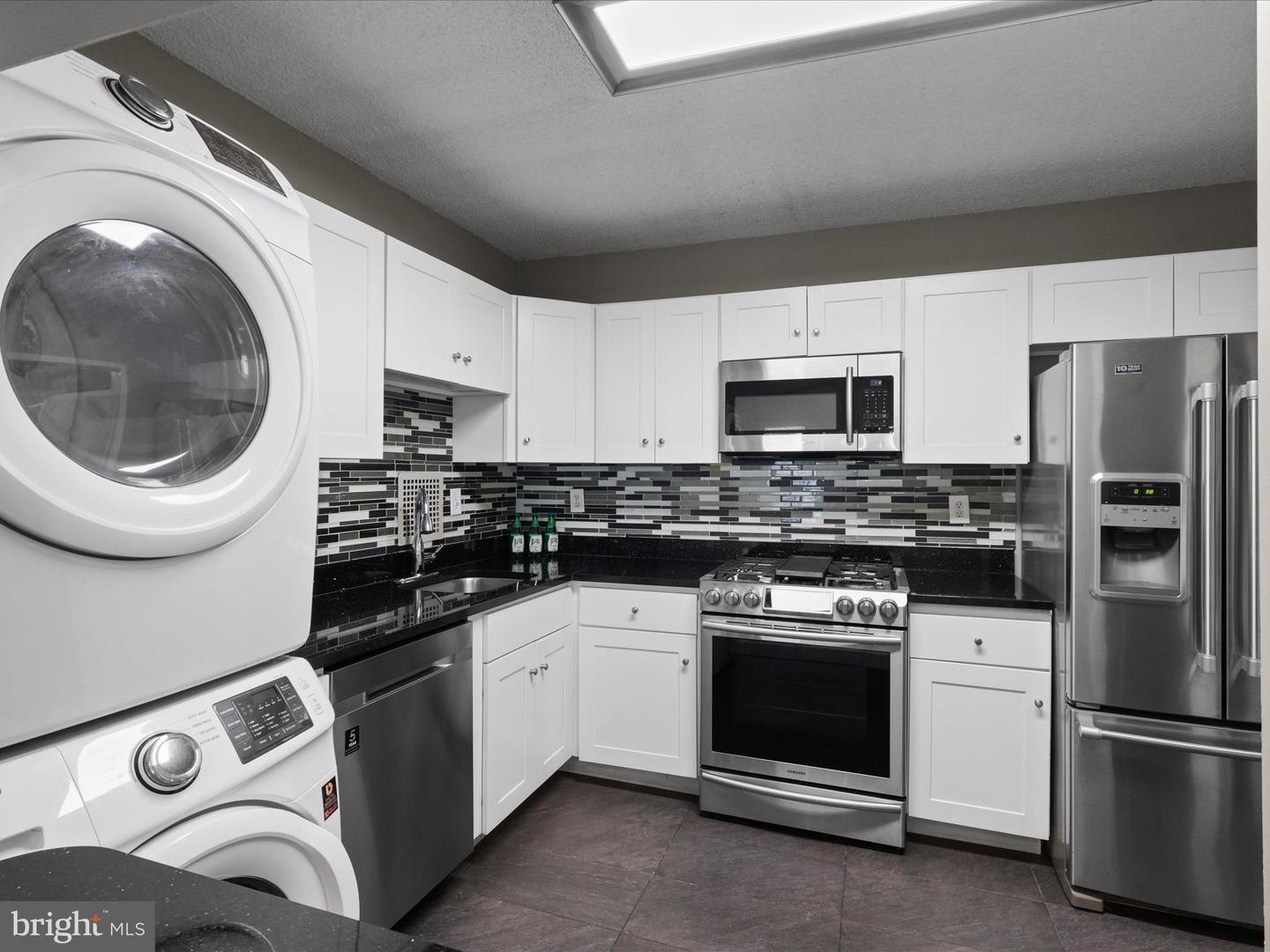 3701 S GEORGE MASON DR #901N, FALLS CHURCH, Virginia 22041, 1 Bedroom Bedrooms, ,1 BathroomBathrooms,Residential,For sale,3701 S GEORGE MASON DR #901N,VAFX2252340 MLS # VAFX2252340