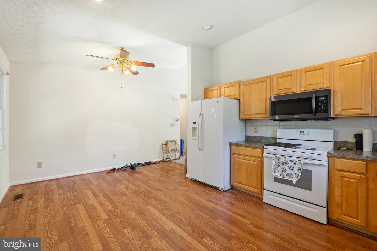 1000 HICKORY TRL, WINCHESTER, Virginia 22602, 3 Bedrooms Bedrooms, 7 Rooms Rooms,2 BathroomsBathrooms,Residential,For sale,1000 HICKORY TRL,VAFV2035142 MLS # VAFV2035142