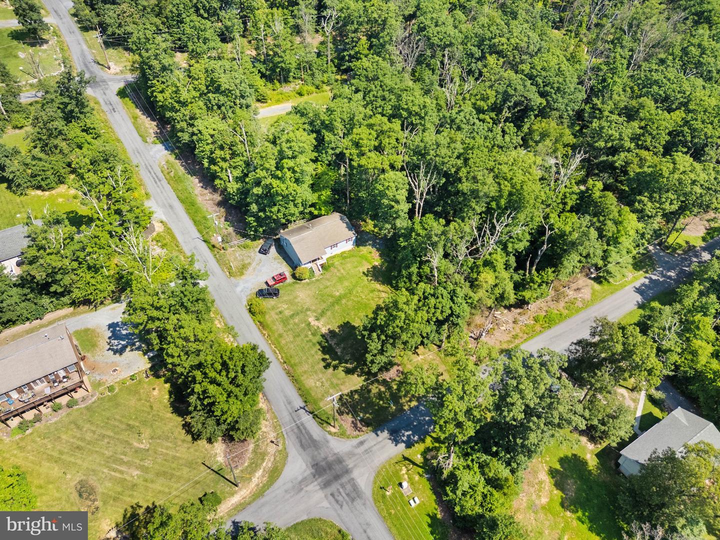 1000 HICKORY TRL, WINCHESTER, Virginia 22602, 3 Bedrooms Bedrooms, 7 Rooms Rooms,2 BathroomsBathrooms,Residential,For sale,1000 HICKORY TRL,VAFV2035142 MLS # VAFV2035142