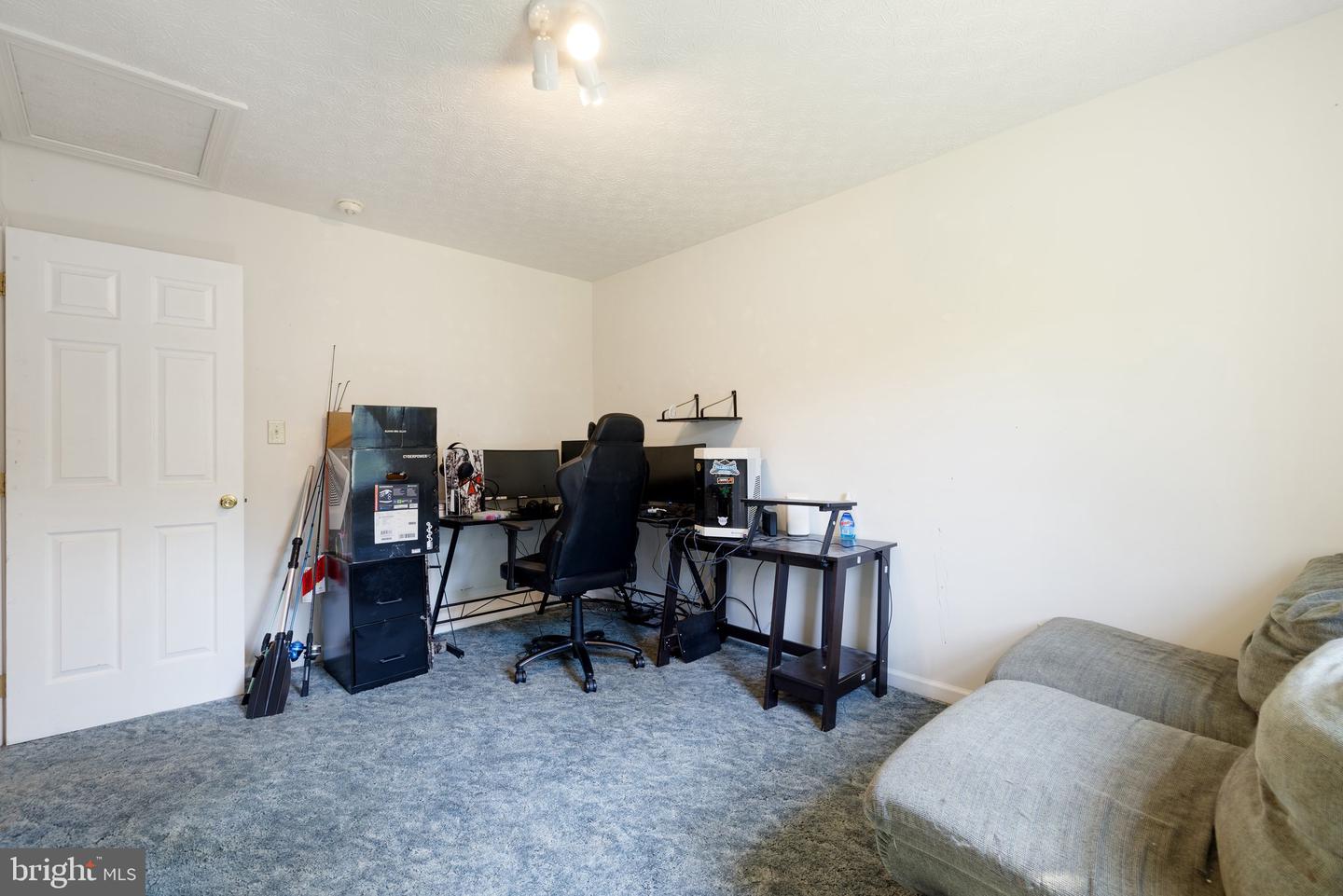 1000 HICKORY TRL, WINCHESTER, Virginia 22602, 3 Bedrooms Bedrooms, 7 Rooms Rooms,2 BathroomsBathrooms,Residential,For sale,1000 HICKORY TRL,VAFV2035142 MLS # VAFV2035142