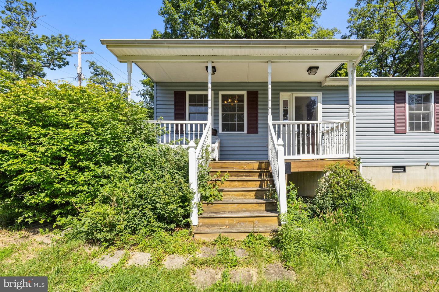1000 HICKORY TRL, WINCHESTER, Virginia 22602, 3 Bedrooms Bedrooms, 7 Rooms Rooms,2 BathroomsBathrooms,Residential,For sale,1000 HICKORY TRL,VAFV2035142 MLS # VAFV2035142